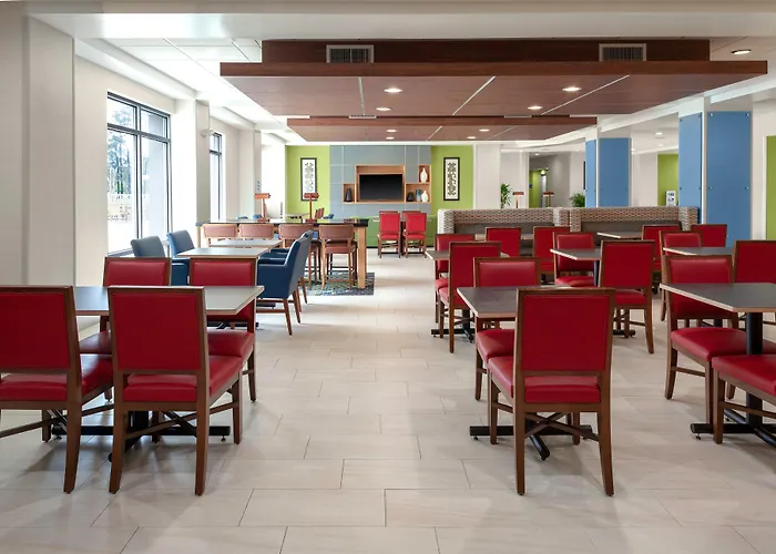 Holiday Inn Express Myrtle Beach-Broadway At The Beach By Ihg